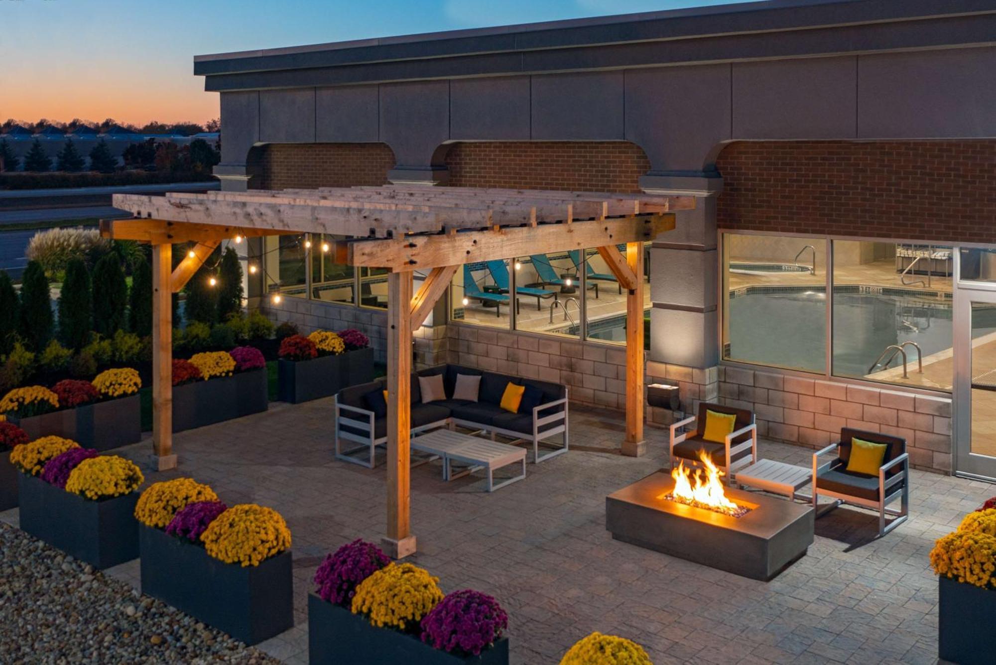 Hampton Inn & Suites Cleveland-Beachwood Eksteriør billede