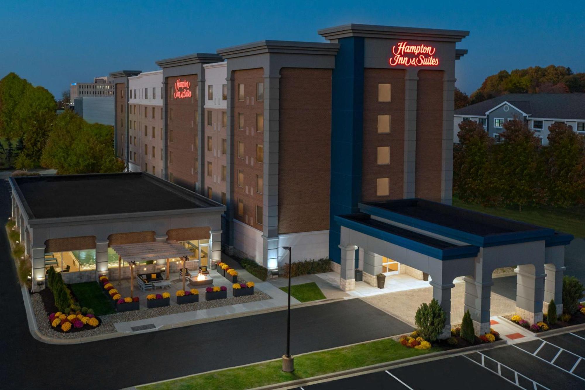 Hampton Inn & Suites Cleveland-Beachwood Eksteriør billede
